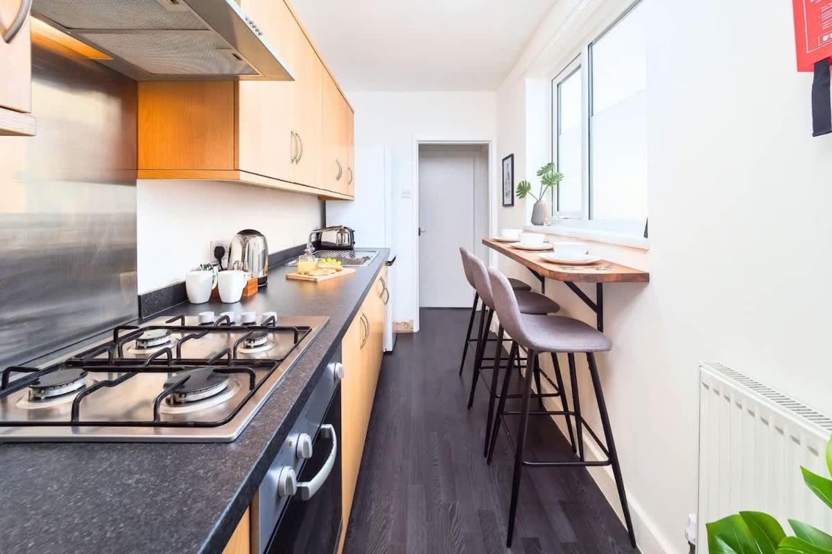 Penkhull House By Truestays - 4 Bedroom House In Stoke-On-Trent Eksteriør bilde